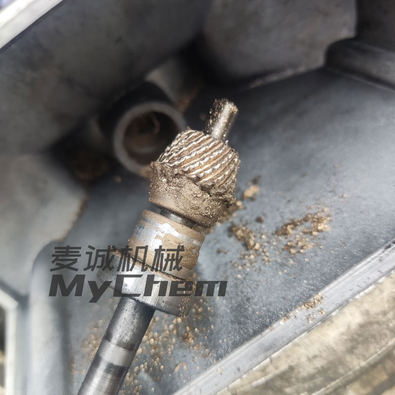 用户寄修建丰APF-500铣床走刀器更换小伞齿轮